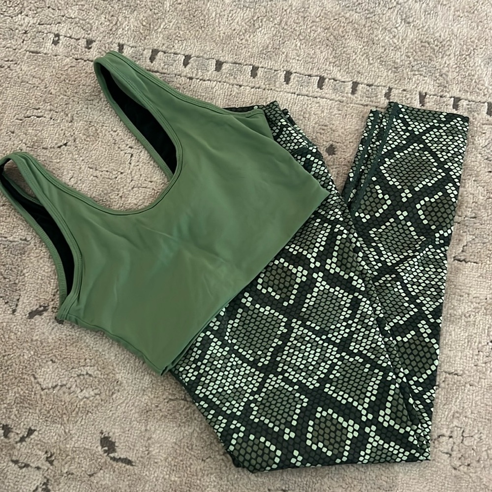 Green Athletic Set - Women’s
